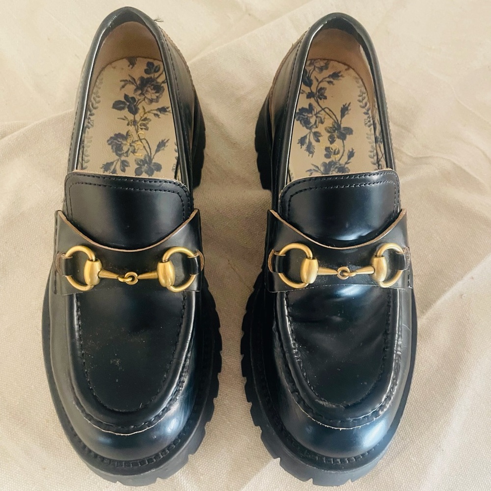 Gucci Black Leather Lug Sole Loafers with Horsebit - Picture 2 of 11